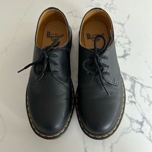 Doc Martens Oxfords
